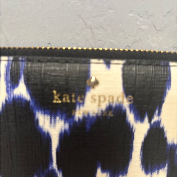 Kate Spade Black and White Patterned Wallet - Picture 2 of 4